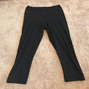 Super soft workout capris